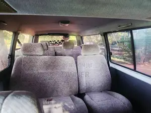 Toyota Dolphin 172 2006 Van (Used)
