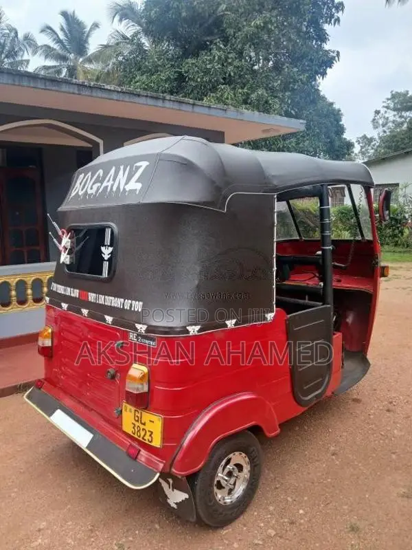 Bajaj 2 Stroke 2001 Three Wheel (Used)