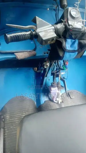 Bajaj 4 Stroke 2007 Three Wheel (Used)