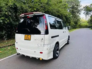 Toyota Noah KR42 2001 Van (Used)