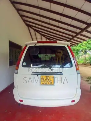 Toyota Noah 1998 Van (Used)
