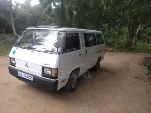 Mitsubishi L300 1983 Van (Used)