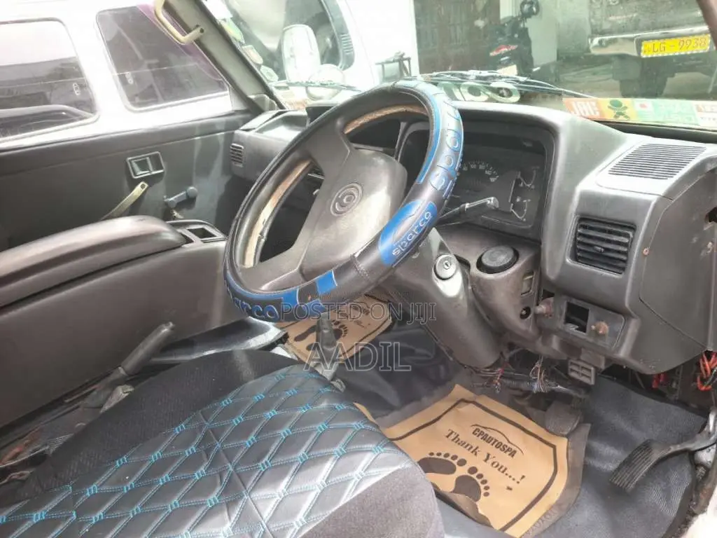 Mazda Brawny 1986 Van (Used)