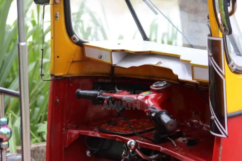 Bajaj RE 2 Stroke 1997 Three Wheel (Used)