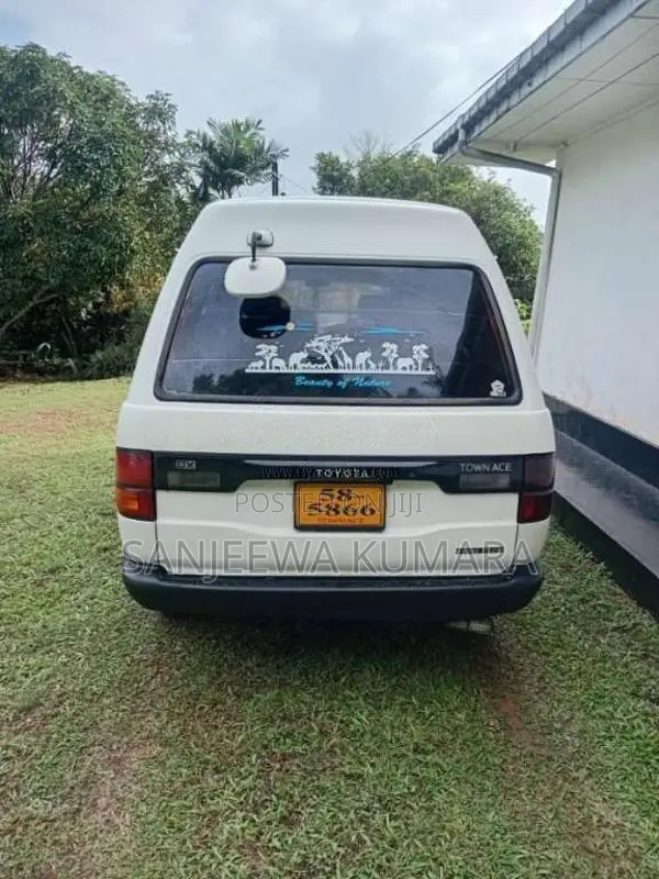 Toyota TownAce Lotto CR27 1993 Van (Used)