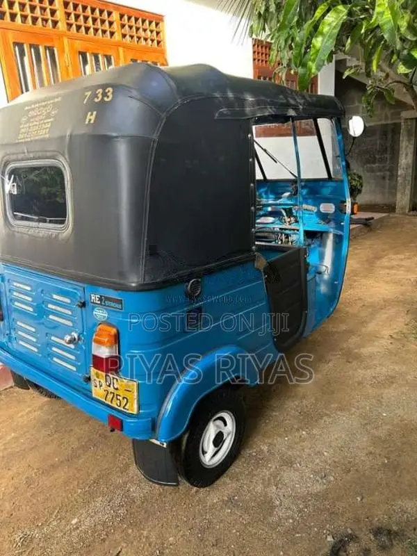 Bajaj 2 Stroke 2005 Three Wheel (Used)
