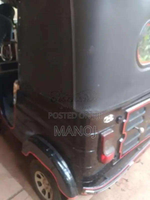 Bajaj 4 Stroke 2010 Three Wheel (Used)