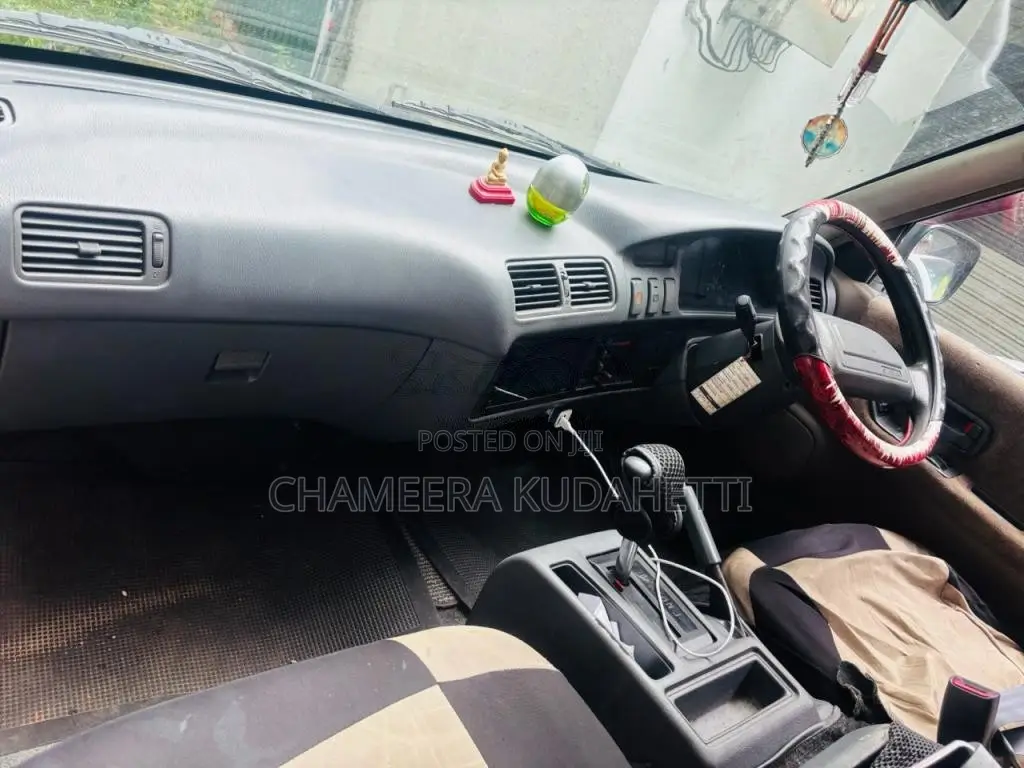 Toyota Lotto CR27 1994 Van (Used)