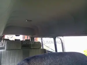 Nissan Caravan 1982 Van (Used)