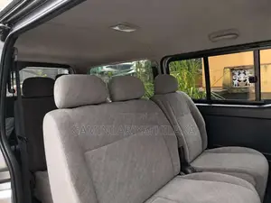 Toyota KDH 2012 Van (Used)