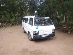 Mitsubishi L300 1983 Van (Used)