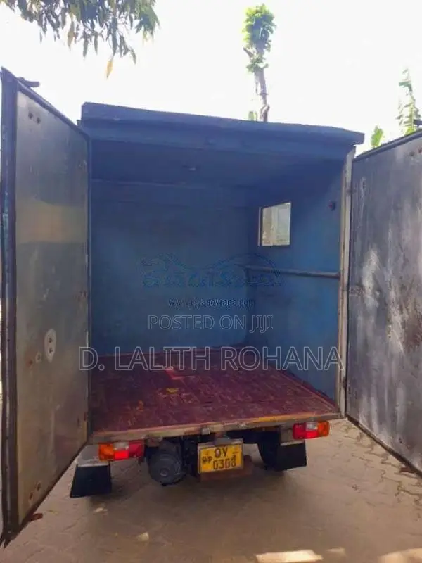 Piaggio Ape 2006 Three Wheel (Used)