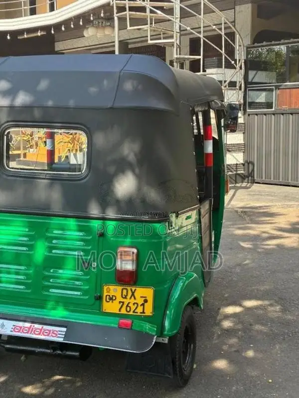 Bajaj RE 4 Stroke 2010 Three Wheel (Used)