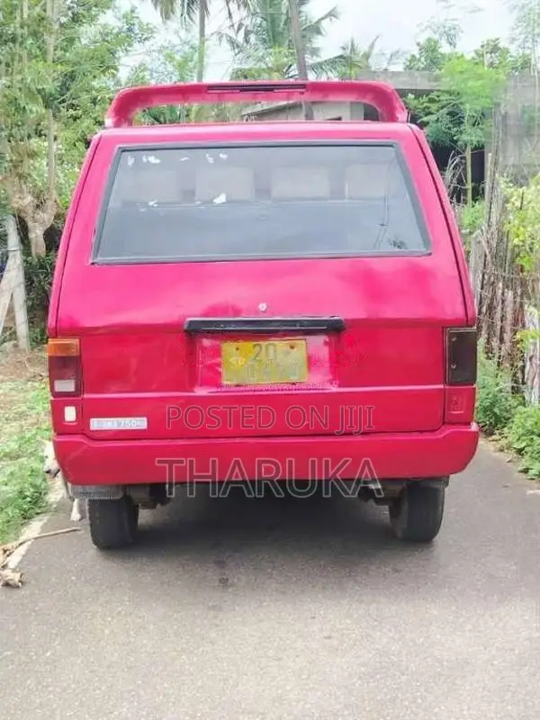 Mitsubishi L300 1981 Van (Used)
