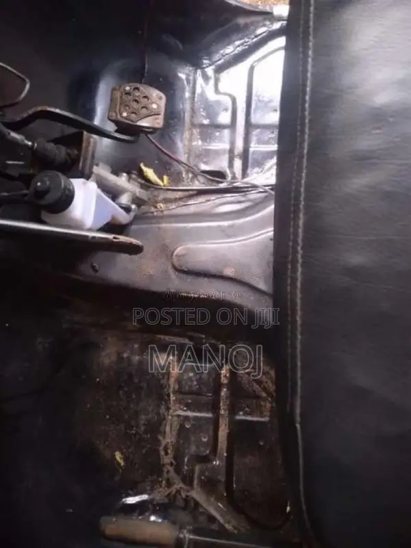 Bajaj 4 Stroke 2010 Three Wheel (Used)