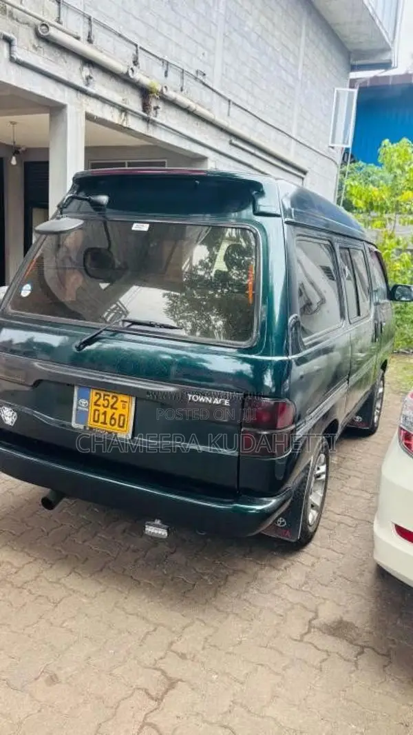 Toyota Lotto CR27 1994 Van (Used)
