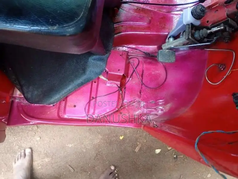 Bajaj RE 2 Stroke 2004 Three Wheel (Used)