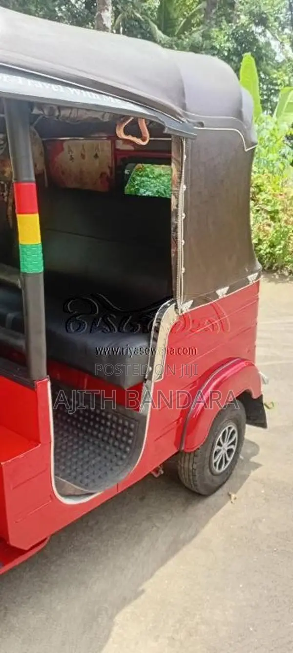 Bajaj 4 stroke 2015 Three Wheel (Used)