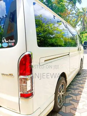 Toyota KDH 201 Super GL Dark PRIME 2015 Van (Used)