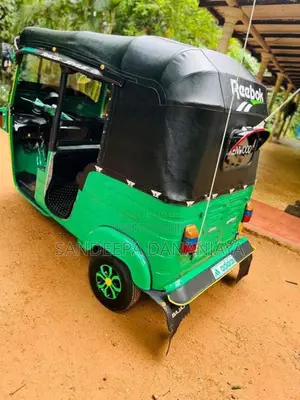 Bajaj 4 Stroke 2013 Three Wheel (Used)
