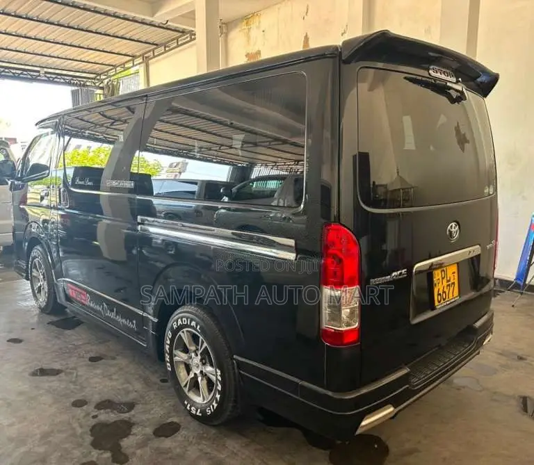 Toyota Kdh 201 Super GL Dark Prime PL 2017 Van (Used)