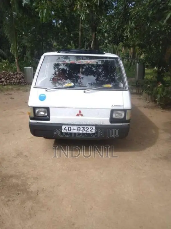 Mitsubishi L300 1983 Van (Used)