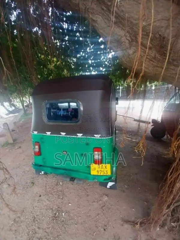 Bajaj RE 2015 Three Wheel (Used)