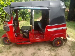 Bajaj 4 Stroke 2014 Three Wheel (Used)