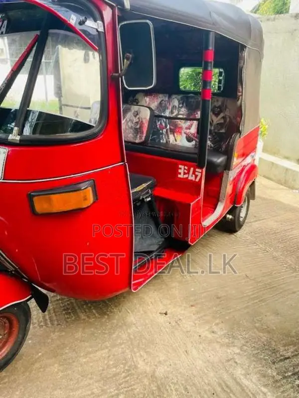 Bajaj 2 Stroke 2006 Three Wheel (Used)