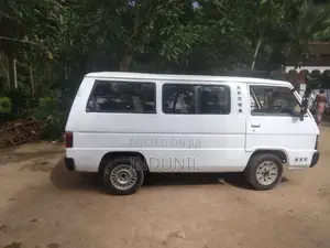 Mitsubishi L300 1983 Van (Used)