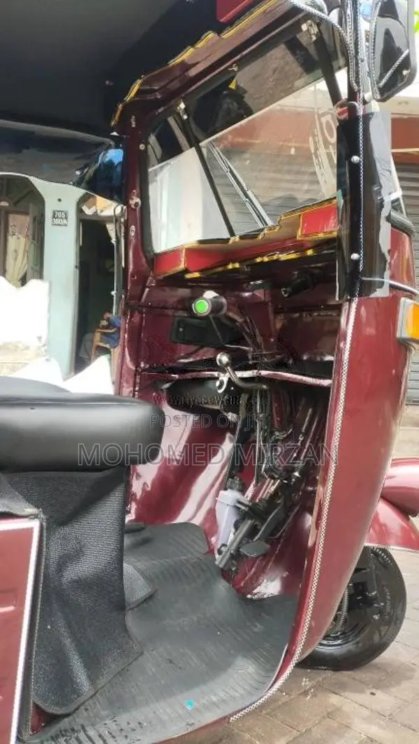 Bajaj RE 1998 Three Wheel (Used)