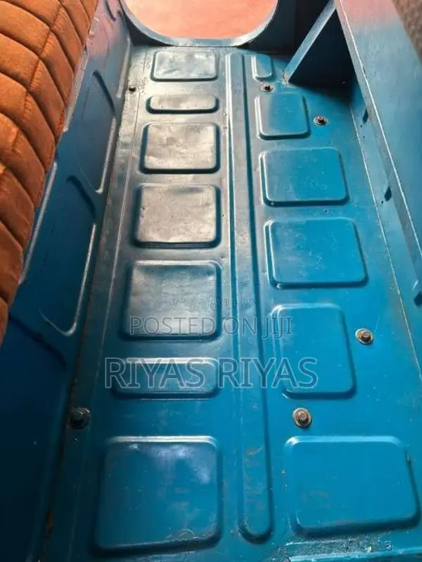 Bajaj 2 Stroke 2005 Three Wheel (Used)