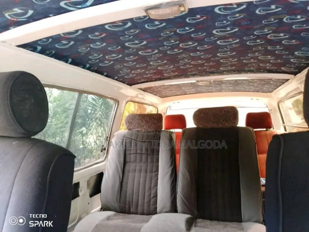 Nissan Vanette 1984 Van (Used)