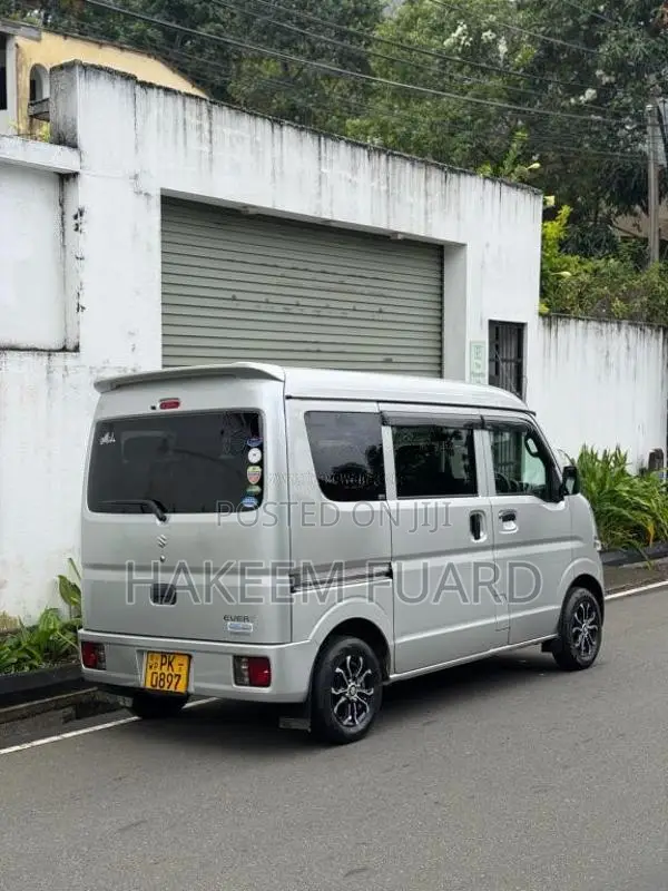 Suzuki DA17 2018 Van (Used)