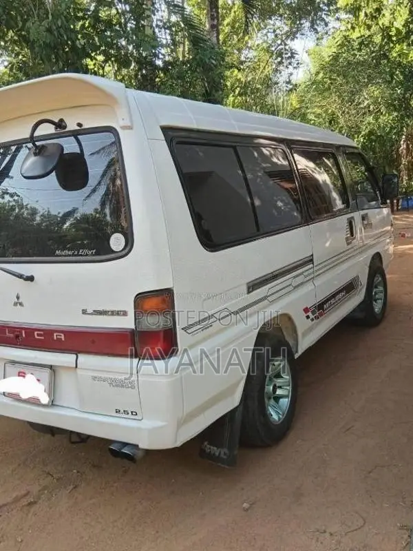 Mitsubishi Po15 1991 Van (Used)
