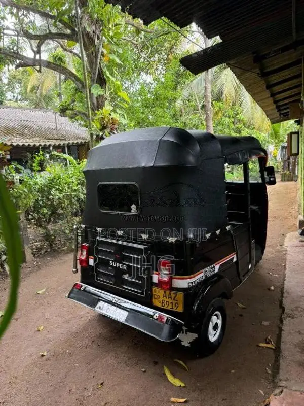 Bajaj RE 2015 Three Wheel (Used)
