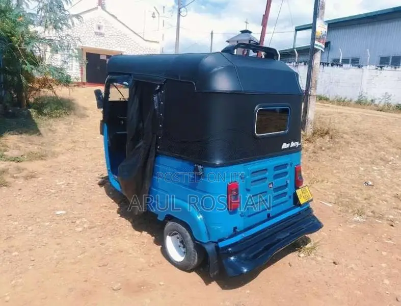 Bajaj 4 Stroke 2018 Three Wheel (Used)