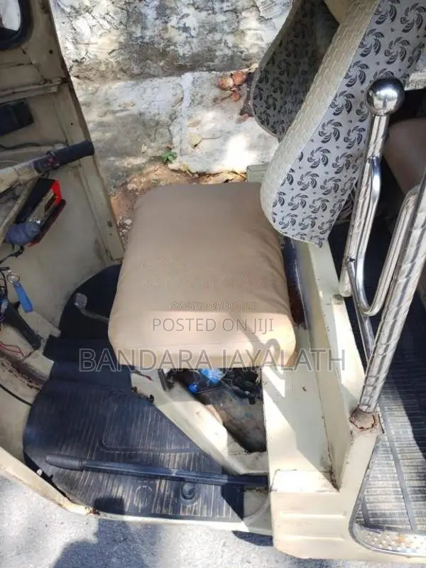 Bajaj 2 stroke 1998 Three Wheel (Used)