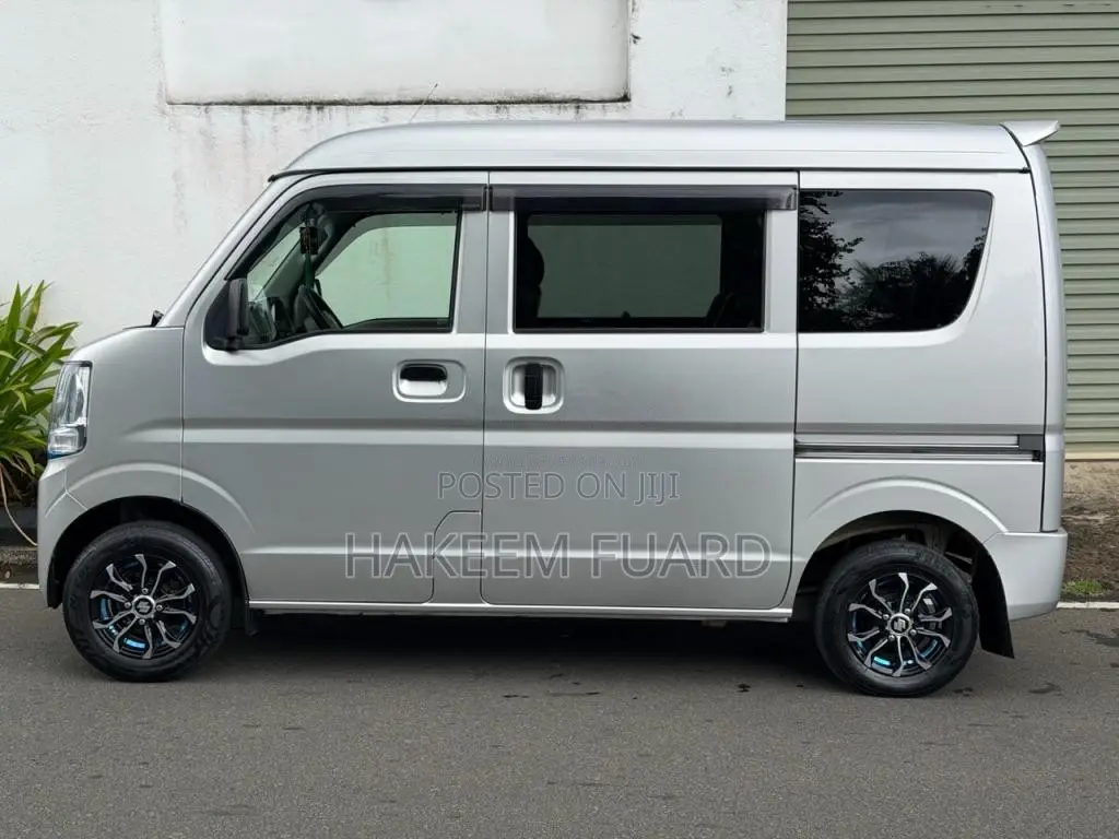Suzuki DA17 2018 Van (Used)