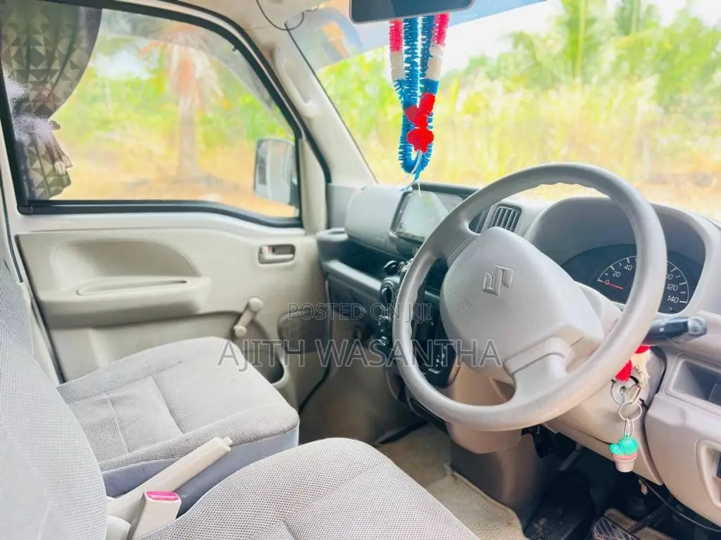 Suzuki Suzuki 2015 Van (Used)