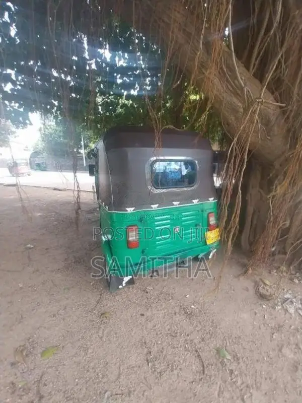 Bajaj RE 2015 Three Wheel (Used)