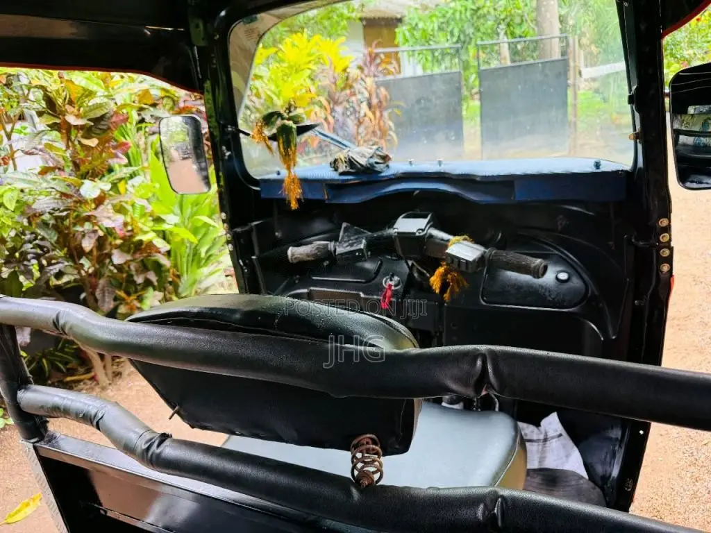 Bajaj RE 2015 Three Wheel (Used)