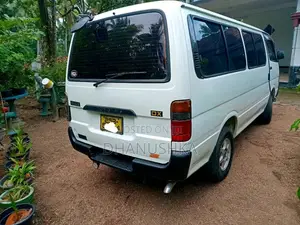 Toyota HIACE DOLPHIN 1995 Van (Used)