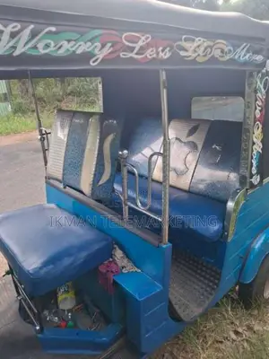 Bajaj 4 Stroke 2011 Three Wheel (Used)