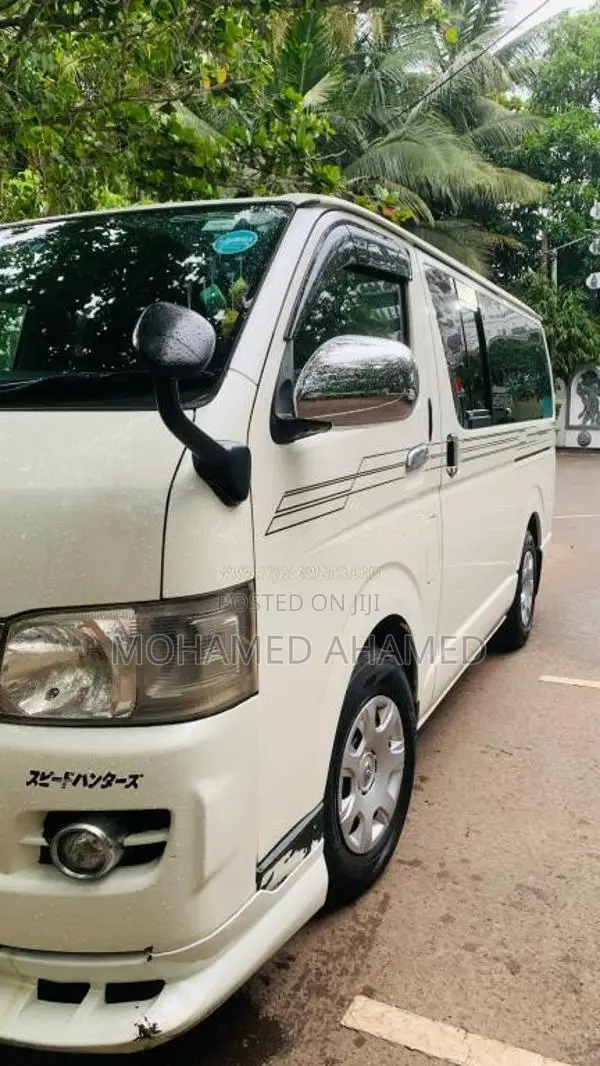 Toyota KDH 2008 Van (Used)