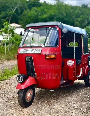 Bajaj 4 stroke 2007 Three Wheel (Used)