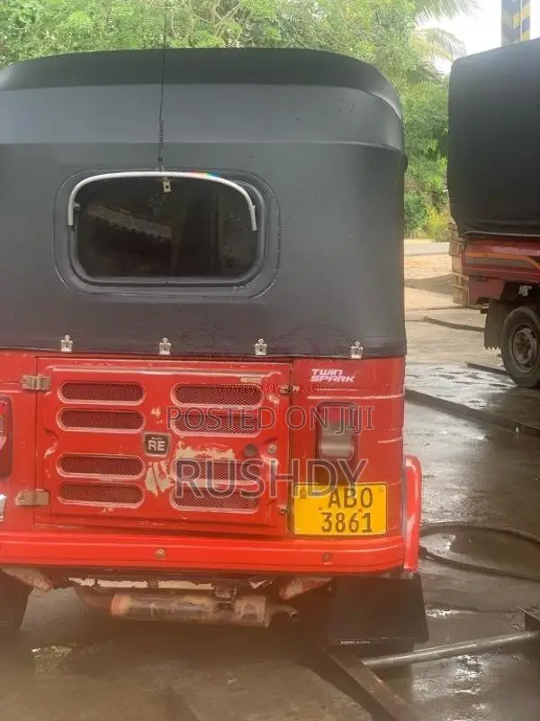 Bajaj RE 2016 Three Wheel (Used)