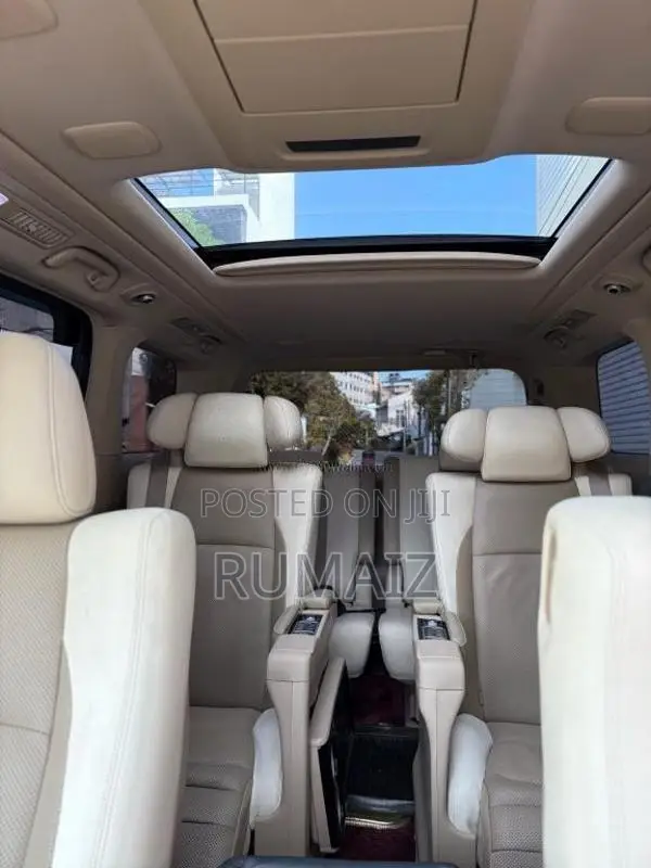 Toyota Alphard Executive Lounge 2014 Van (Used)
