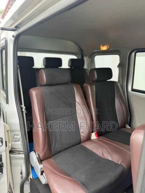 Suzuki DA17 2018 Van (Used)