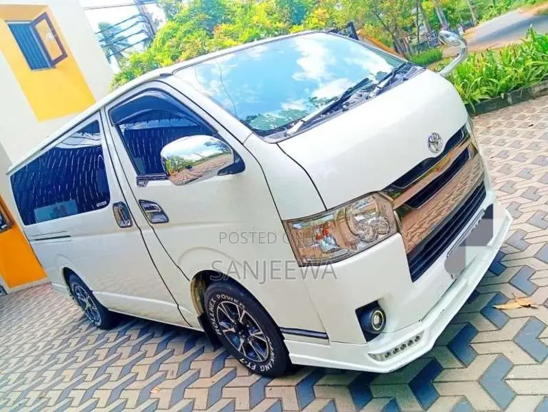 Toyota KDH 201 Super GL Dark PRIME 2015 Van (Used)